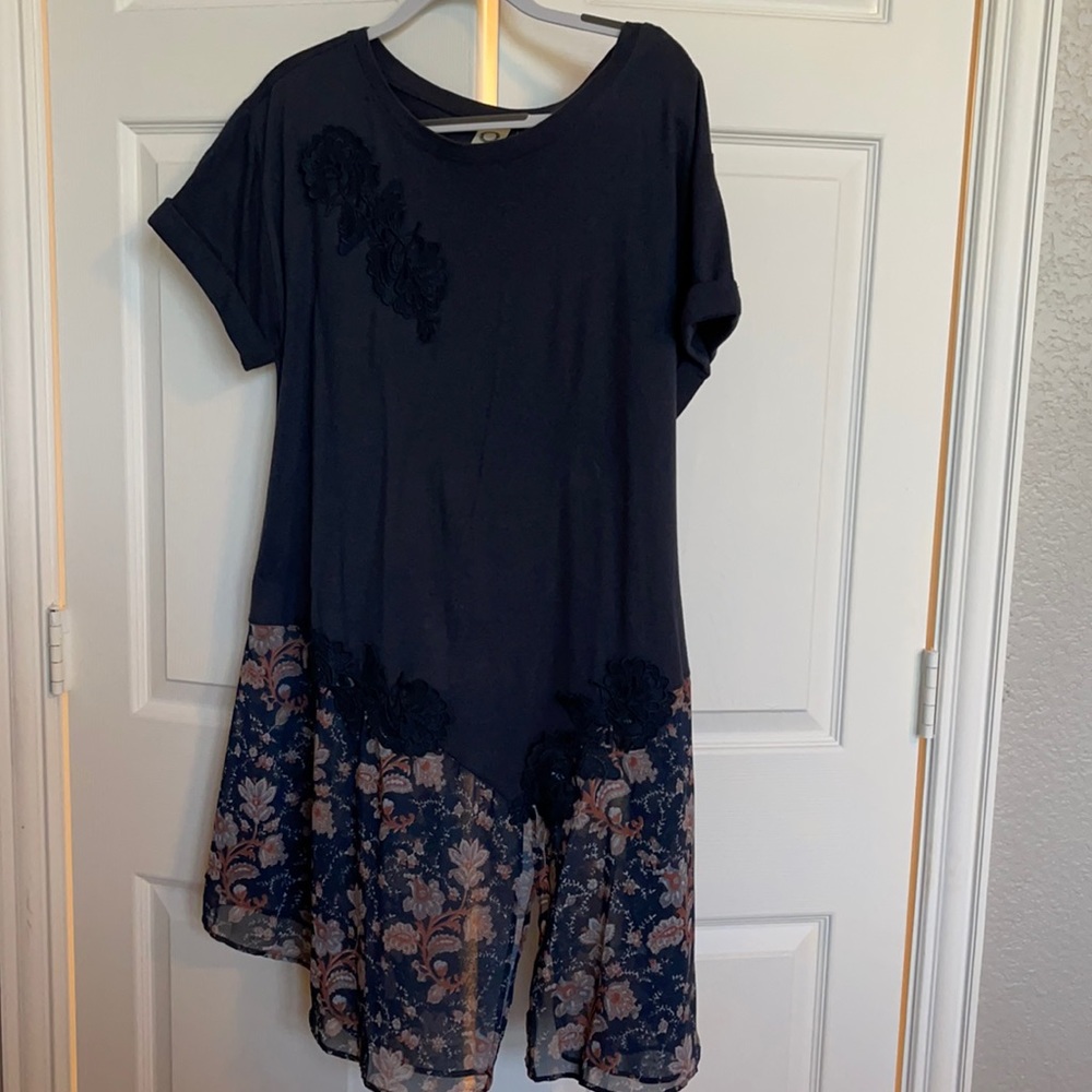 Fun flowy Anthropologie top